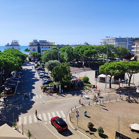 Hotel Colonna Lido di Jesolo Exterior photo