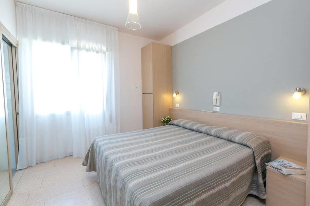 Hotel Colonna Lido di Jesolo Exterior photo